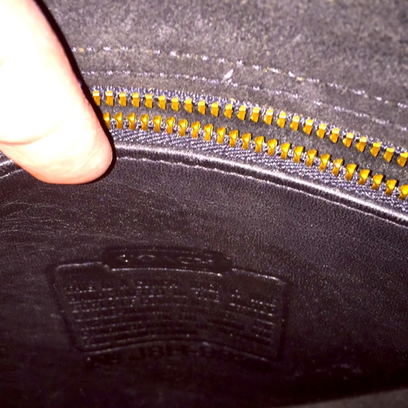 Vintage 1990s Coach Black Leather Crossbody - Picture 5 of 7